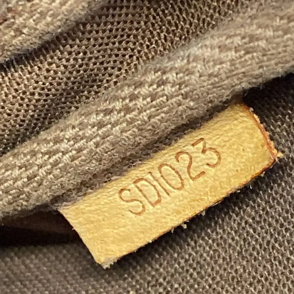 Louis Vuitton Pochette Accessoires Monogram Handbag M51980